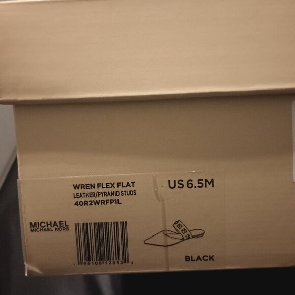 💯🔥MICHAEL KORS Women's Wren Flex Flat Studded Slip Ons, BLACK SIZE 6.5M🔥🔥N - Picture 9 of 9